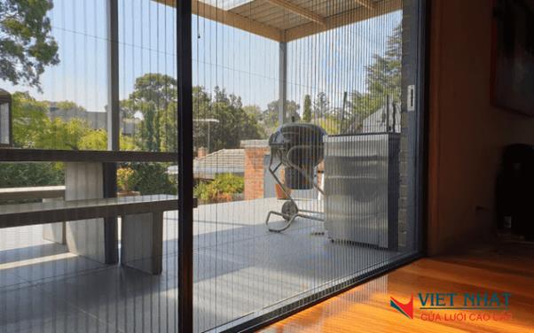 Cửa chống côn trùng