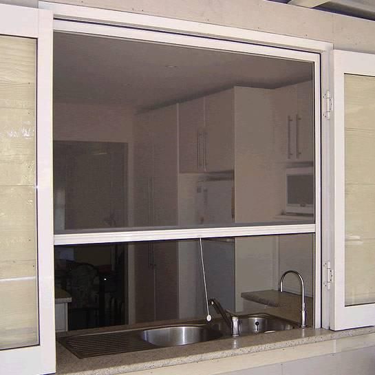 Tác dụng ưu việt của cửa lưới chống muỗi tự cuốn