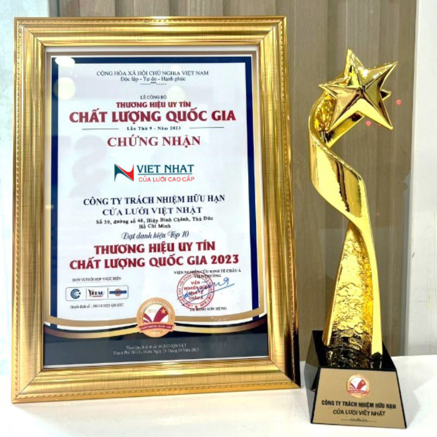 Cửa Lưới Việt Nhật Nhận Chứng Nhận Thương Hiệu Uy Tín – Chất Lượng Quốc Gia 2023