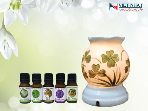 Xông tinh dầu đuổi muỗi